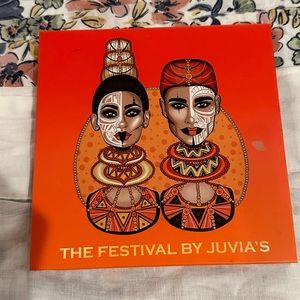 New without box Juvias Place festival eye shadow pallet.